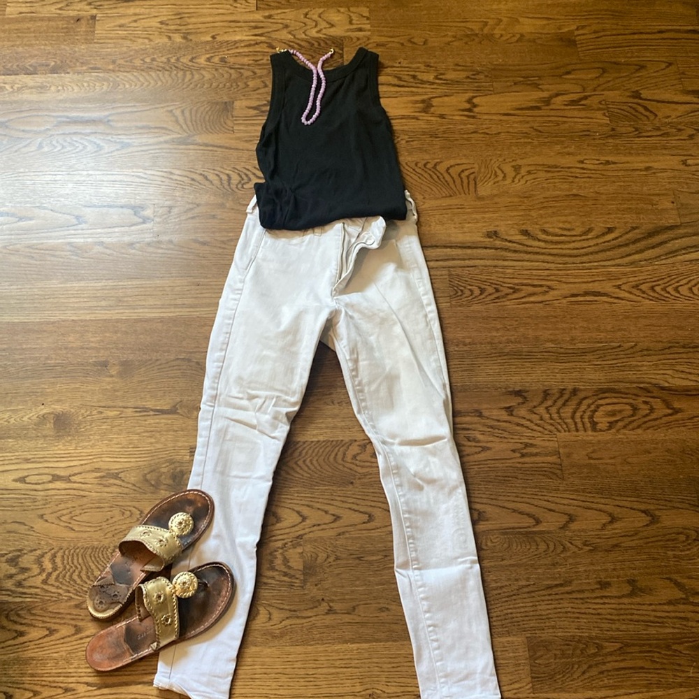 Gap White Universal Jegging!
